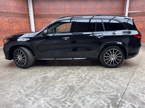 New 2026 Mercedes-Benz GLS 450 4MATIC image 2