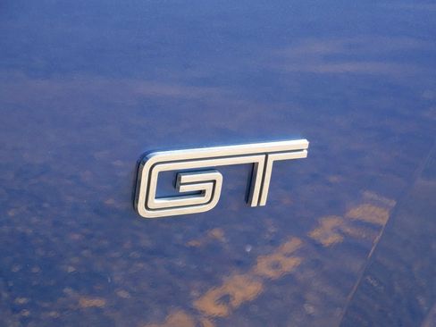 Used 2006 Ford Mustang GT RWD image 10