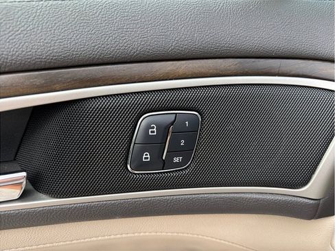 Used 2018 Lincoln MKZ Select w/ Select Plus Package FWD image 21
