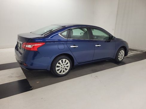 Used 2019 Nissan Sentra S image 10