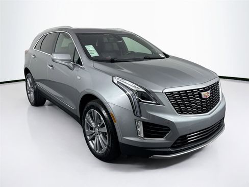 Used 2025 Cadillac XT5 Premium Luxury image 4