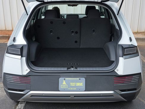 Used 2022 Hyundai Ioniq 5 SE RWD image 9