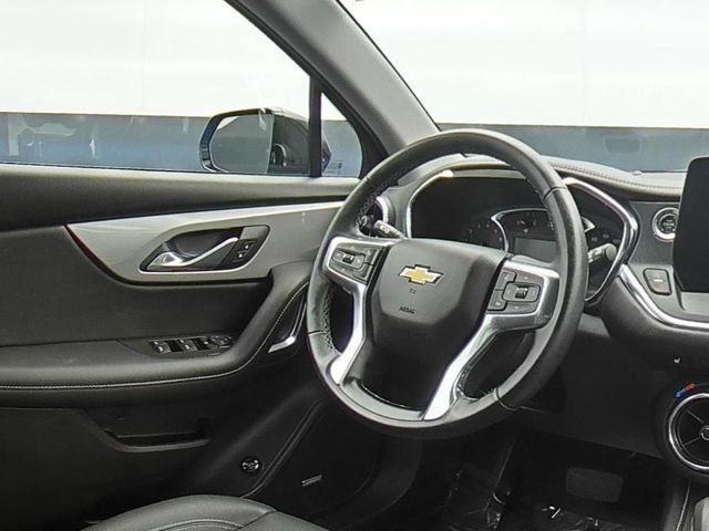 Used 2024 Chevrolet Blazer LT w/ Sound & Technology Package FWD image 21
