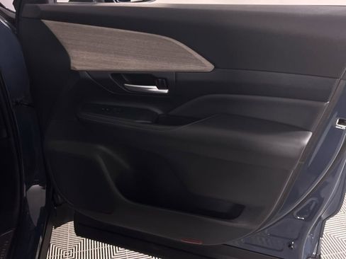 Used 2025 Toyota Grand Highlander FWD image 29