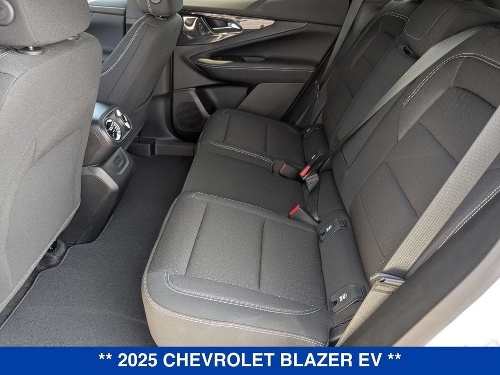 New 2025 Chevrolet Blazer EV LT AWD/4WD image 23