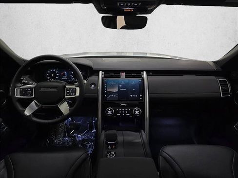 New 2026 Land Rover Discovery S AWD/4WD image 9