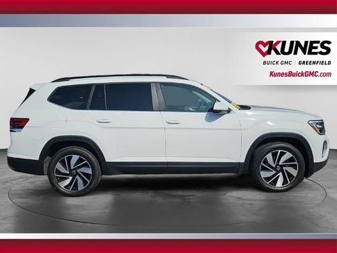 Used 2025 Volkswagen Atlas SE AWD/4WD image 4