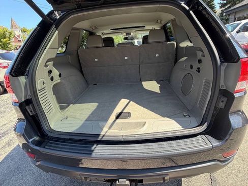 Used 2012 Jeep Grand Cherokee Laredo AWD/4WD image 37