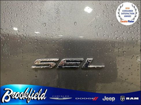 Used 2024 Ford Edge SEL w/ Convenience Package image 10