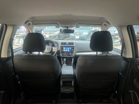 Used 2019 Subaru Outback 2.5i Premium image 10