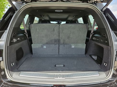 New 2025 Jeep Grand Cherokee L Overland w/ Advanced Protech Group III image 19