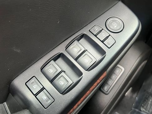 Used 2018 GMC Yukon XL SLT w/ Open Road Package image 49