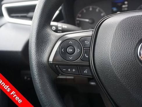Used 2023 Toyota Corolla LE FWD image 4