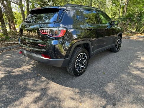 Used 2024 Jeep Compass Trailhawk AWD/4WD image 5