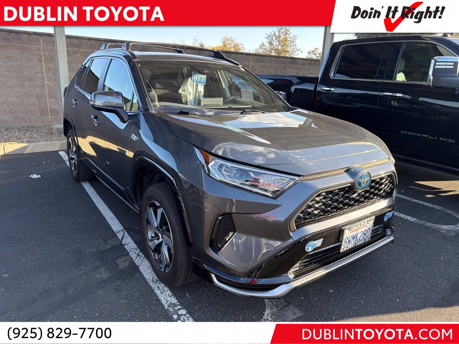 Used 2021 Toyota RAV4 SE w/ Weather & Moonroof Package AWD/4WD image 1