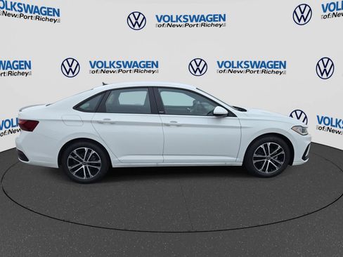Used 2026 Volkswagen Jetta Sport FWD image 9