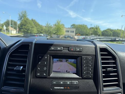 Used 2018 Ford F150 XLT w/ Equipment Group 301A Mid AWD/4WD image 13