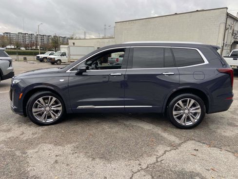 Used 2025 Cadillac XT6 Premium Luxury image 25