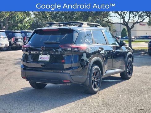 Certified 2025 Nissan Rogue SV image 3