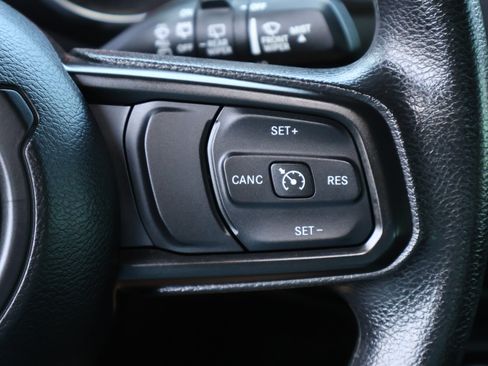 Used 2020 Jeep Wrangler Unlimited Sport AWD/4WD image 12