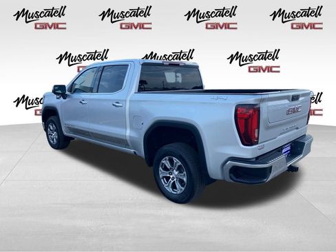 Used 2022 GMC Sierra 1500 SLT image 7