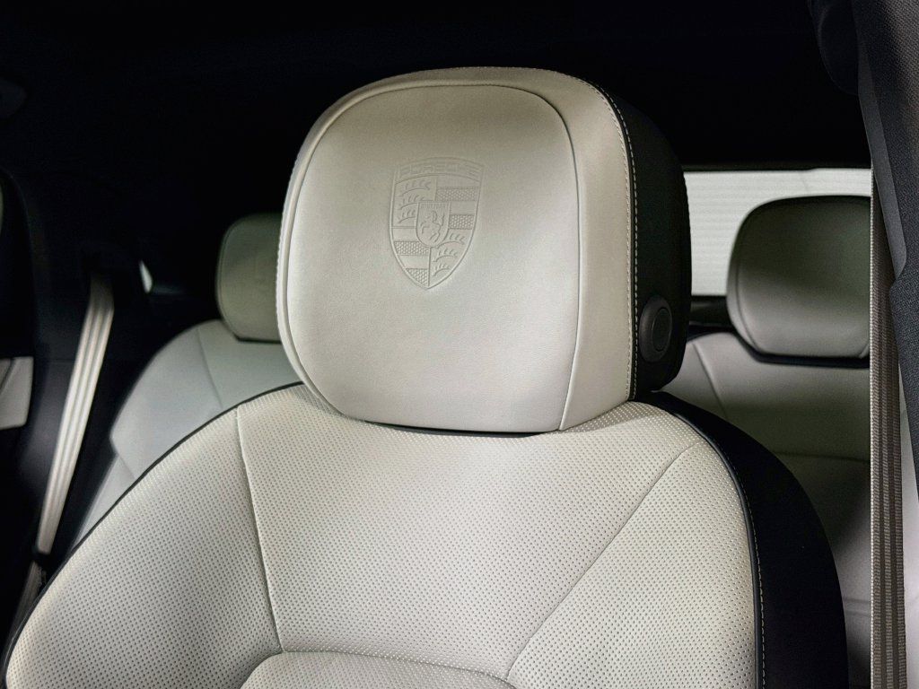 Certified 2026 Porsche Cayenne S AWD/4WD image 22