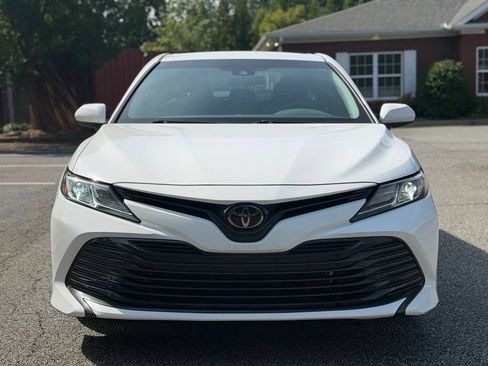 Used 2018 Toyota Camry LE FWD image 8