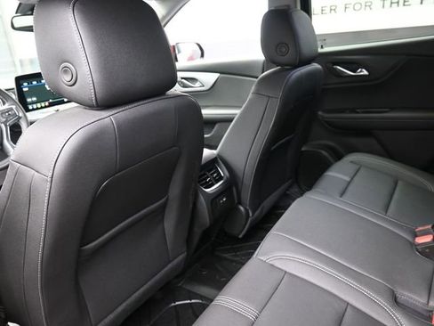 Used 2024 Chevrolet Blazer LT w/ LPO, Black Grille Bar Package image 23