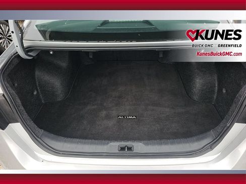 Used 2024 Nissan Altima 2.5 SV image 20