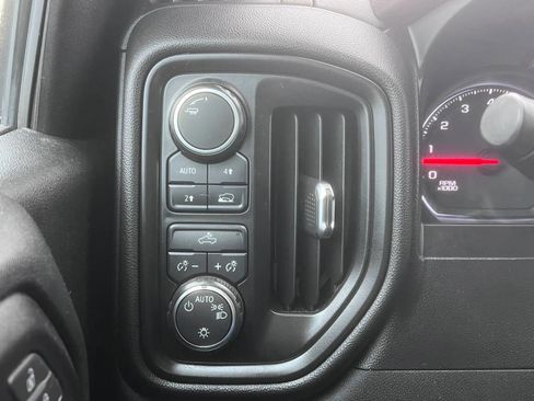 Used 2020 Chevrolet Silverado 1500 Custom w/ Custom Value Package AWD/4WD image 14