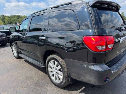 Used 2016 Toyota Sequoia Limited AWD/4WD image 10