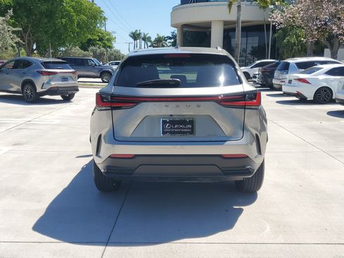 Used 2023 Lexus NX 250 FWD w/ Towing Package (2000 Lbs) image 10