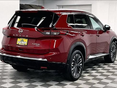 Used 2025 Nissan Rogue Platinum AWD/4WD image 13