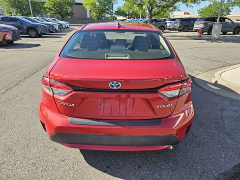 Used 2021 Toyota Corolla LE FWD image 7