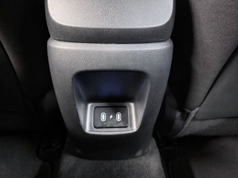 Used 2026 Hyundai Elantra SE FWD image 27