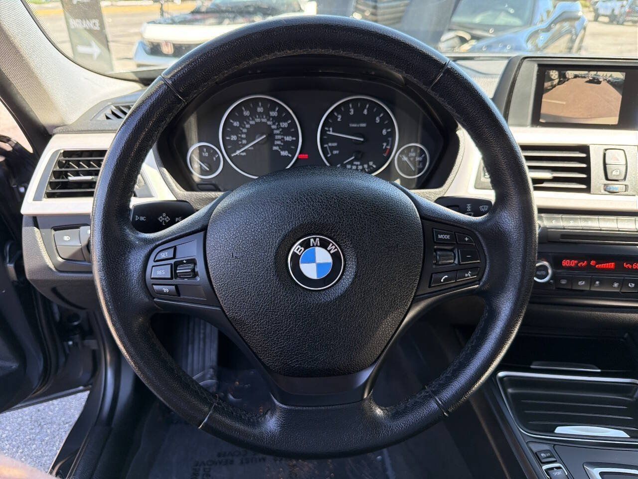Used 2014 BMW 320i Sedan RWD image 32