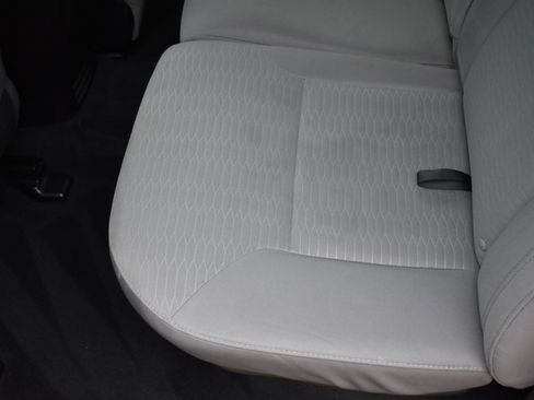 Used 2016 Toyota Tacoma SR5 image 31