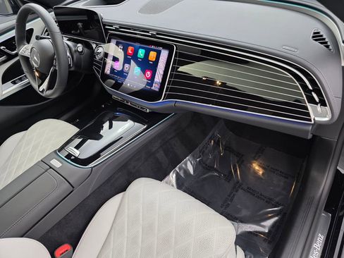 Used 2024 Mercedes-Benz E 450 4MATIC Sedan image 28