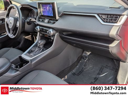 Certified 2025 Toyota RAV4 XLE AWD/4WD image 37