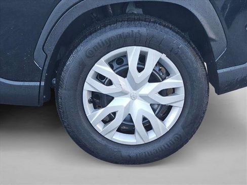 Used 2025 Toyota Corolla Cross L image 5