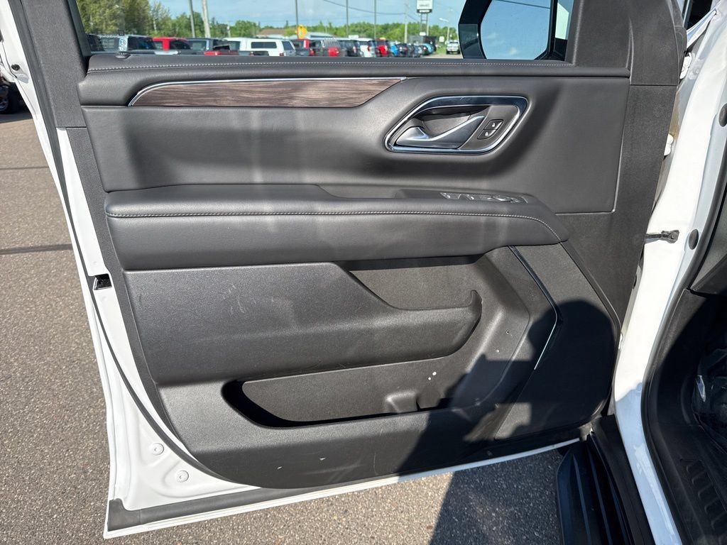 Used 2022 Chevrolet Tahoe 4WD image 8