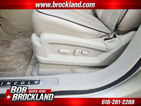 Used 2011 Lincoln MKX 2WD w/ 101A Rapid Spec Order Code image 38