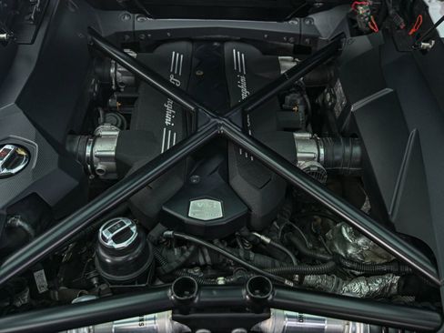 Used 2014 Lamborghini Aventador LP 700-4 AWD/4WD image 4