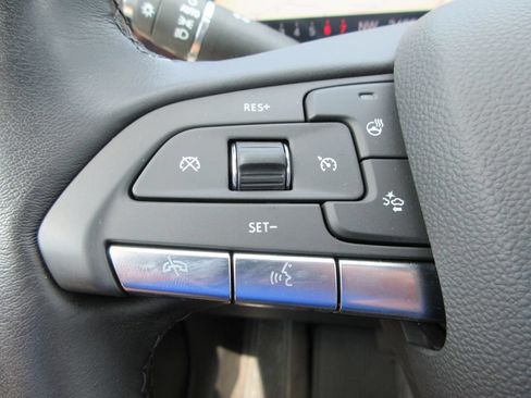 Certified 2024 Cadillac XT4 Luxury w/ Cold Weather Package FWD image 26