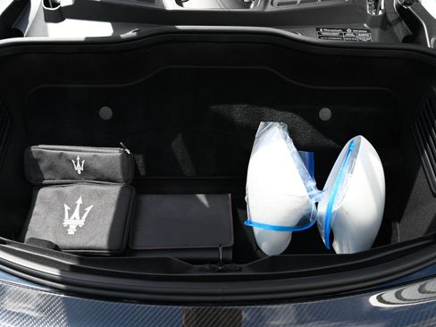 Used 2023 Maserati MC20 Coupe RWD image 41