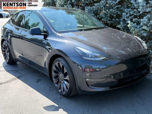Used 2024 Tesla Model Y Performance AWD/4WD image 12
