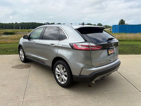 Used 2022 Ford Edge Titanium AWD/4WD image 7