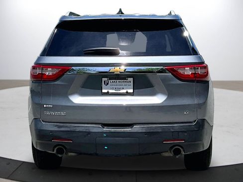 Used 2018 Chevrolet Traverse LT FWD image 8