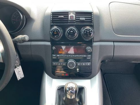 Used 2007 Saturn Sky RWD image 11