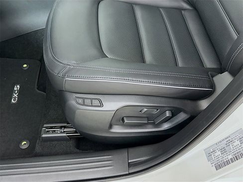 New 2025 MAZDA CX-5 AWD 2.5 S w/ Premium Plus Pkg image 9